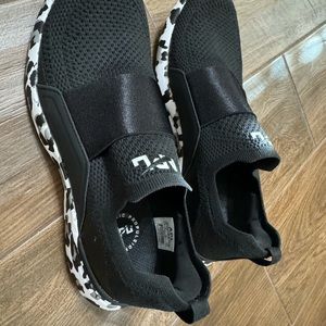 APL Techloom Bliss Black White Leopard